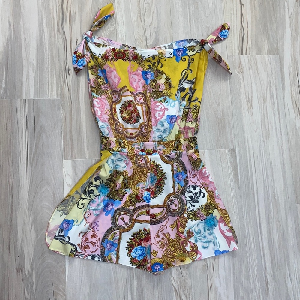 Romper - Picture 3 of 4